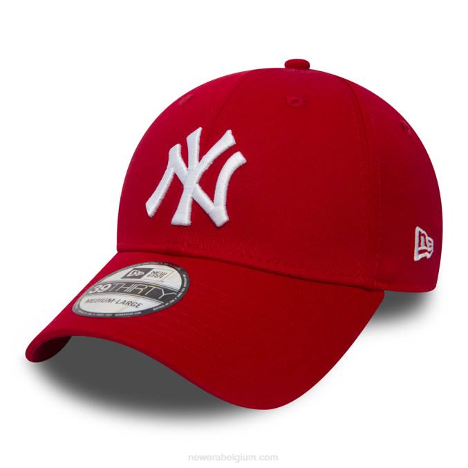 New Era New York Yankees Essential Red 39Thirty cap BT242197