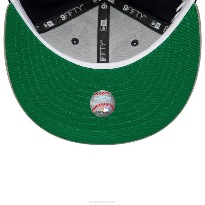 New Era New York Yankees side font marineblauwe 9fifty snapback pet BT241984