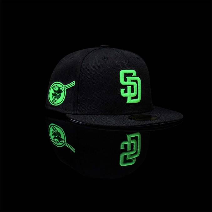 New Era san diego padres glow in the dark zwarte 59fifty getailleerde pet BT24888