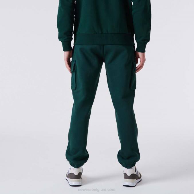 New Era Cargo donkergroene joggingbroek BT242590