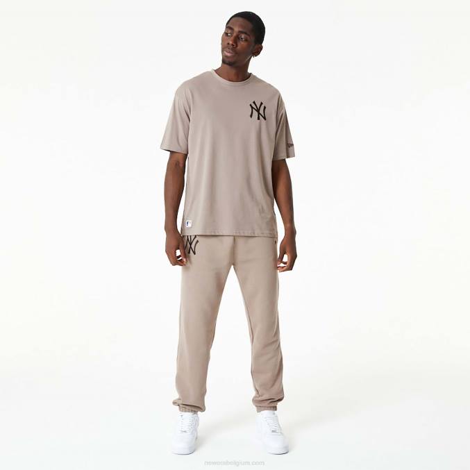 New Era asbruine jogger met geborduurd New York Yankees MLB-logo BT242622