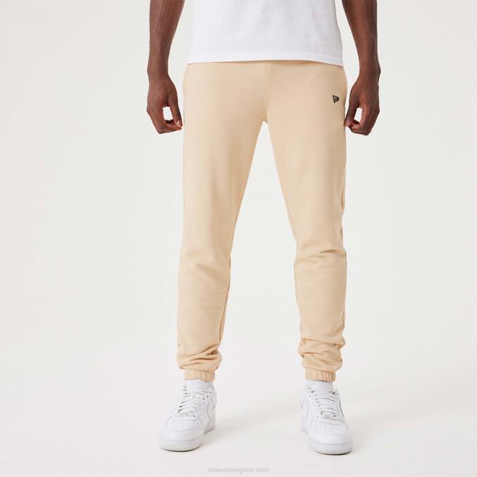New Era essentiële lichtbeige joggingbroek BT242618