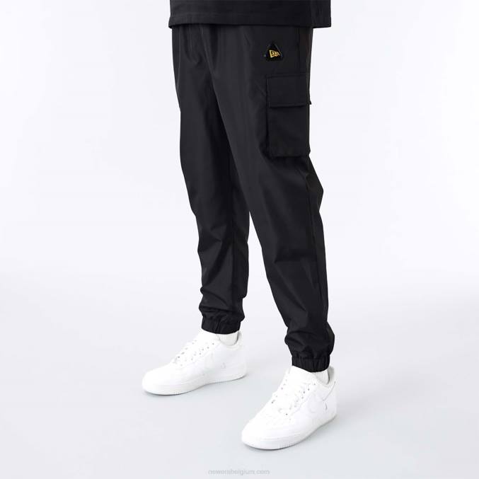 New Era zwarte cargo trainingsbroek BT242610
