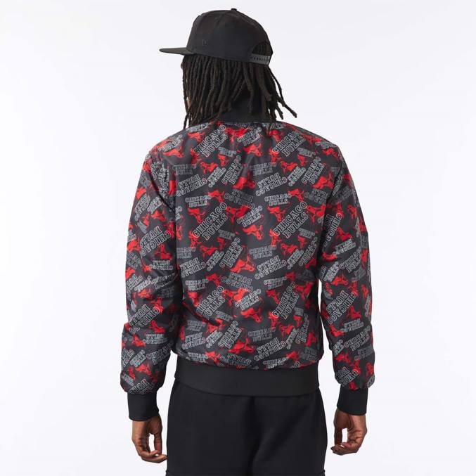 New Era Chicago Bulls zwart bomberjack met logoprint BT242582