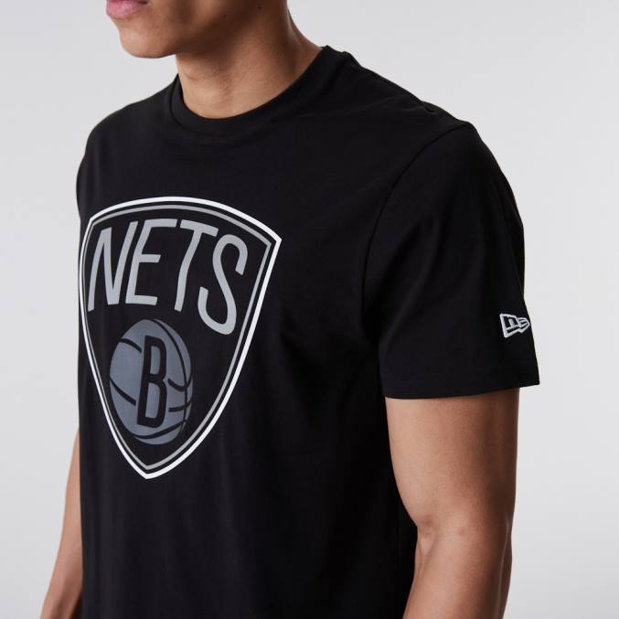 New Era Brooklyn Nets nba omtreklogo zwart t-shirt BT243124