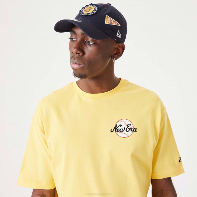 New Era Heritage Bear grafisch donkergeel oversized T-shirt BT242900