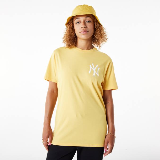 New Era New York Yankees League essentieel pastelgeel T-shirt BT243113
