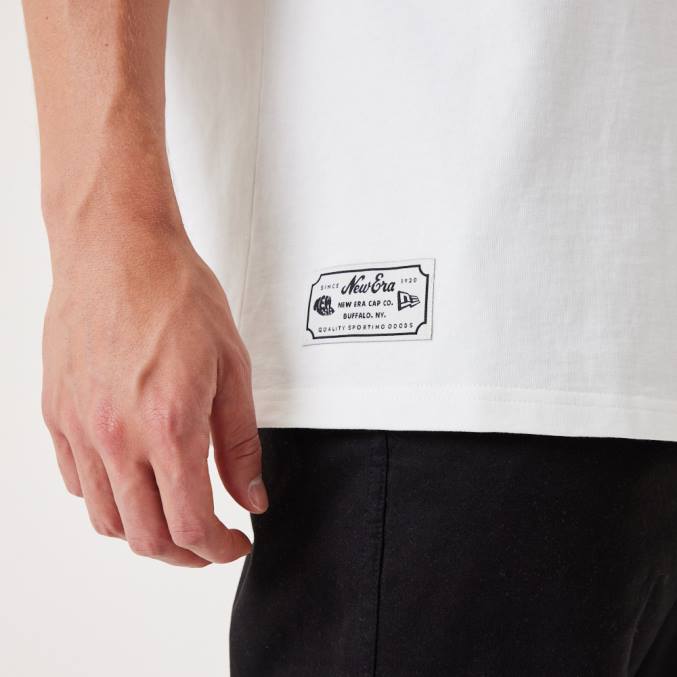 New Era eigentijds wit oversized t-shirt BT243162