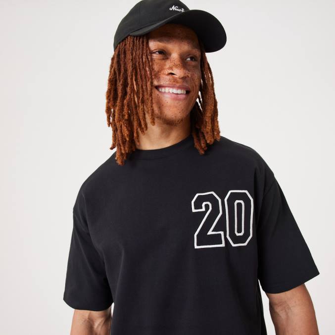 New Era eigentijds zwart oversized t-shirt BT242856