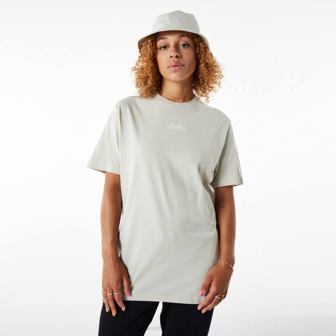 New Era essentieel T-shirt met scriptsteen BT242906