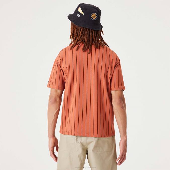 New Era krijtstreep medium bruin oversized t-shirt BT243108