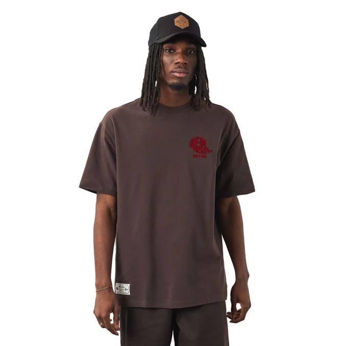 New Era logo flock bruin t-shirt BT243032