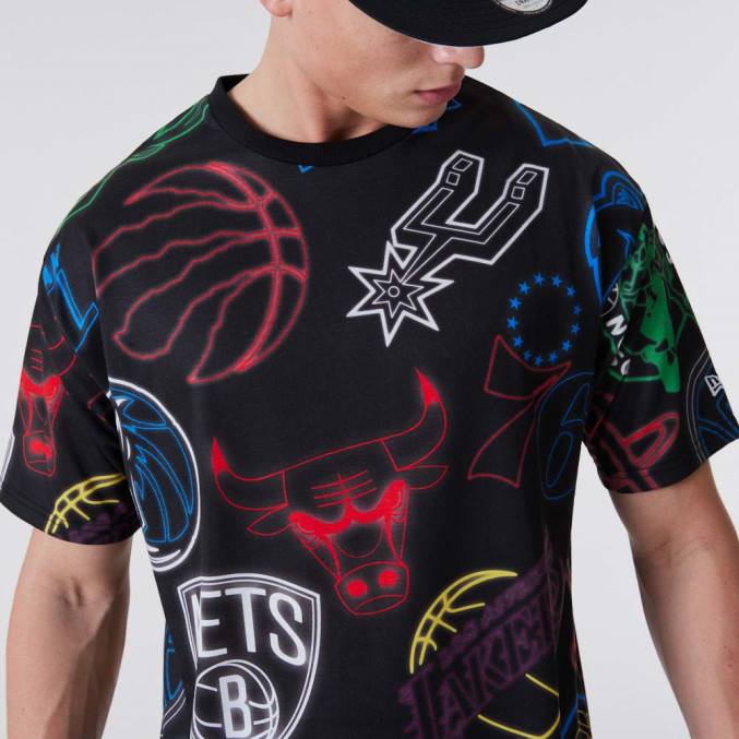New Era nba all-over print neon zwart t-shirt BT242859