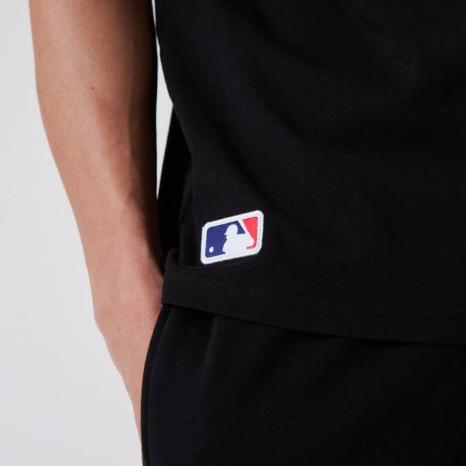 New Era new york yankees logo zwart t-shirt BT242945