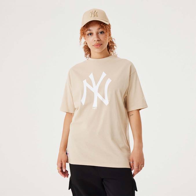 New Era new york yankees mlb league essentieel lichtbeige oversized t-shirt BT243054