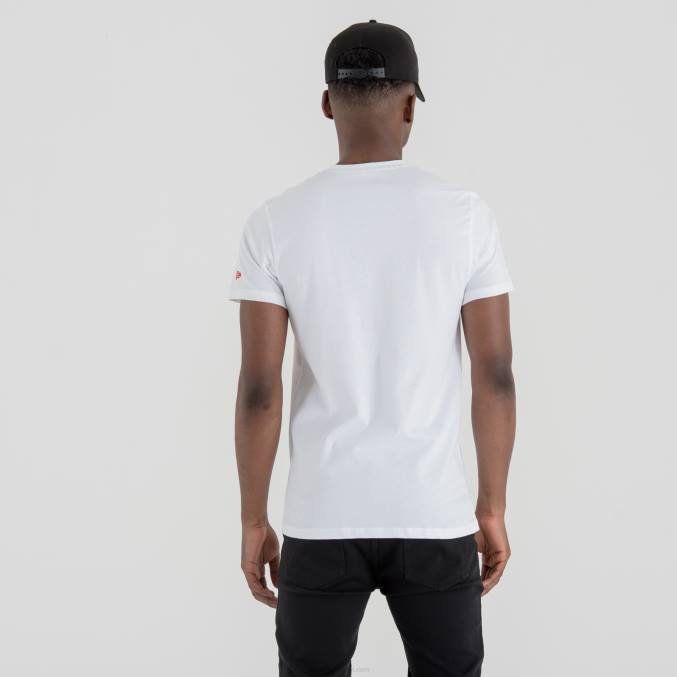 New Era wit t-shirt met het logo van detroit pistons BT243107