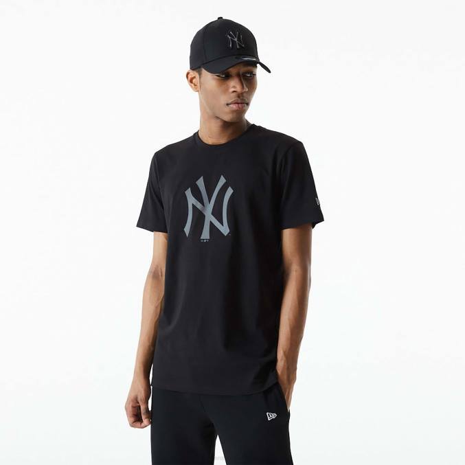 New Era zwart t-shirt met reflecterende print van New York Yankees BT243098