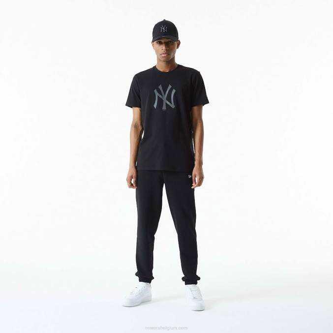 New Era zwart t-shirt met reflecterende print van New York Yankees BT243098